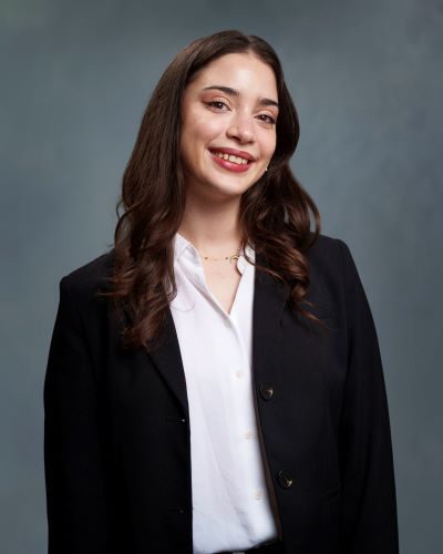 Delia_bio2
